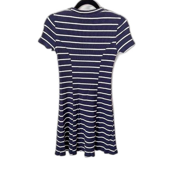 Forever 21 Women's Ribbed Short Sleeve Mini Bodycon Skater Dress Size M - Picture 3 of 5